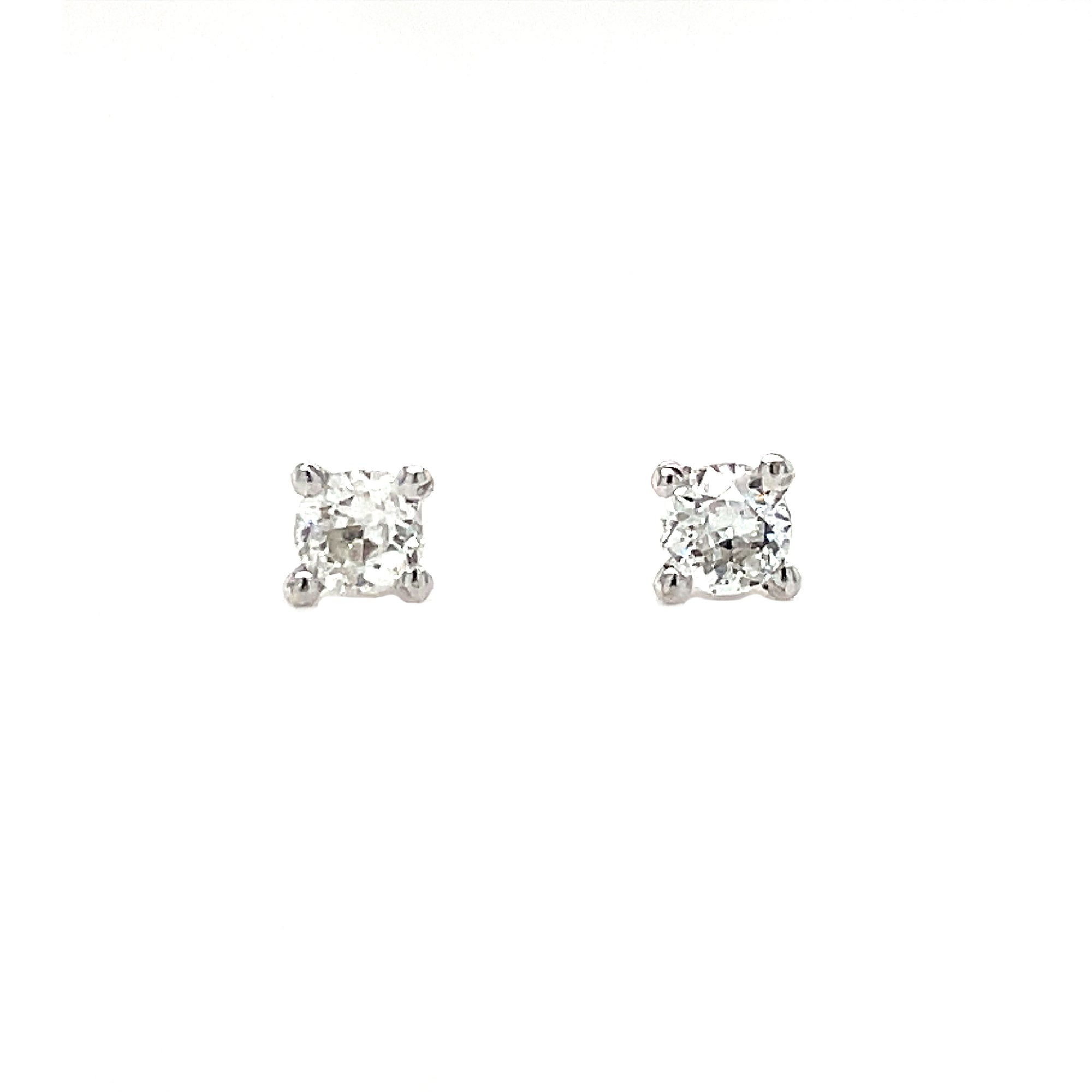 18ct White Diamond 4 Claw Round Stud Earrings