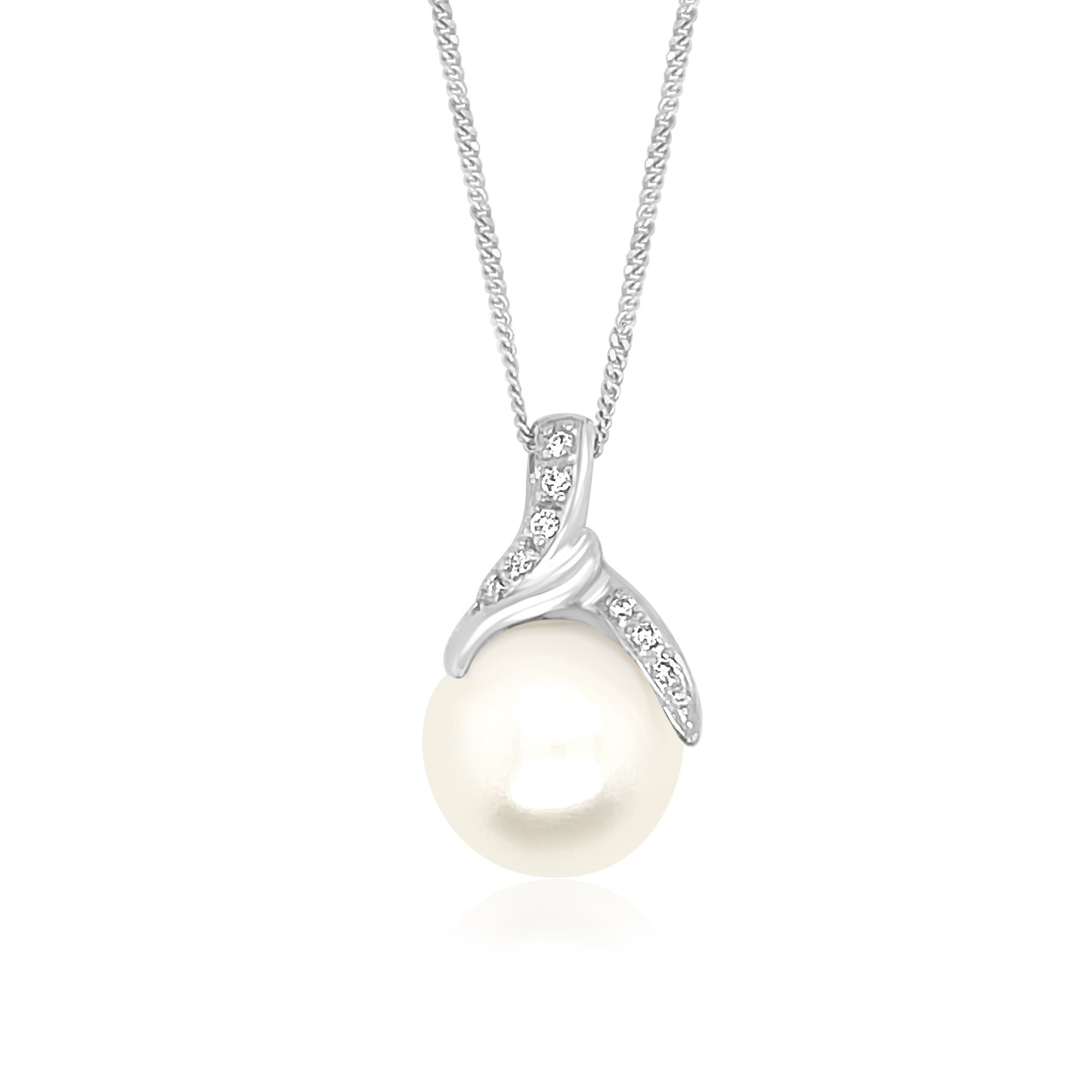 18ct Round Pearl Necklace