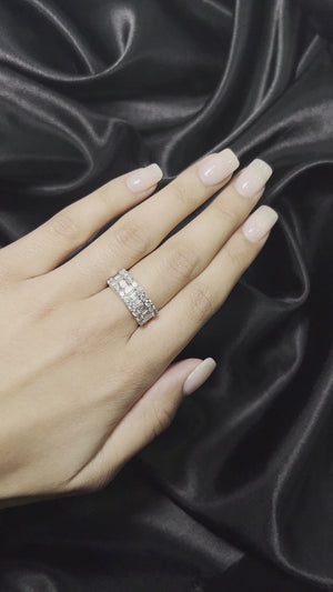 18ct White 3 Row Baguette and Round Ring