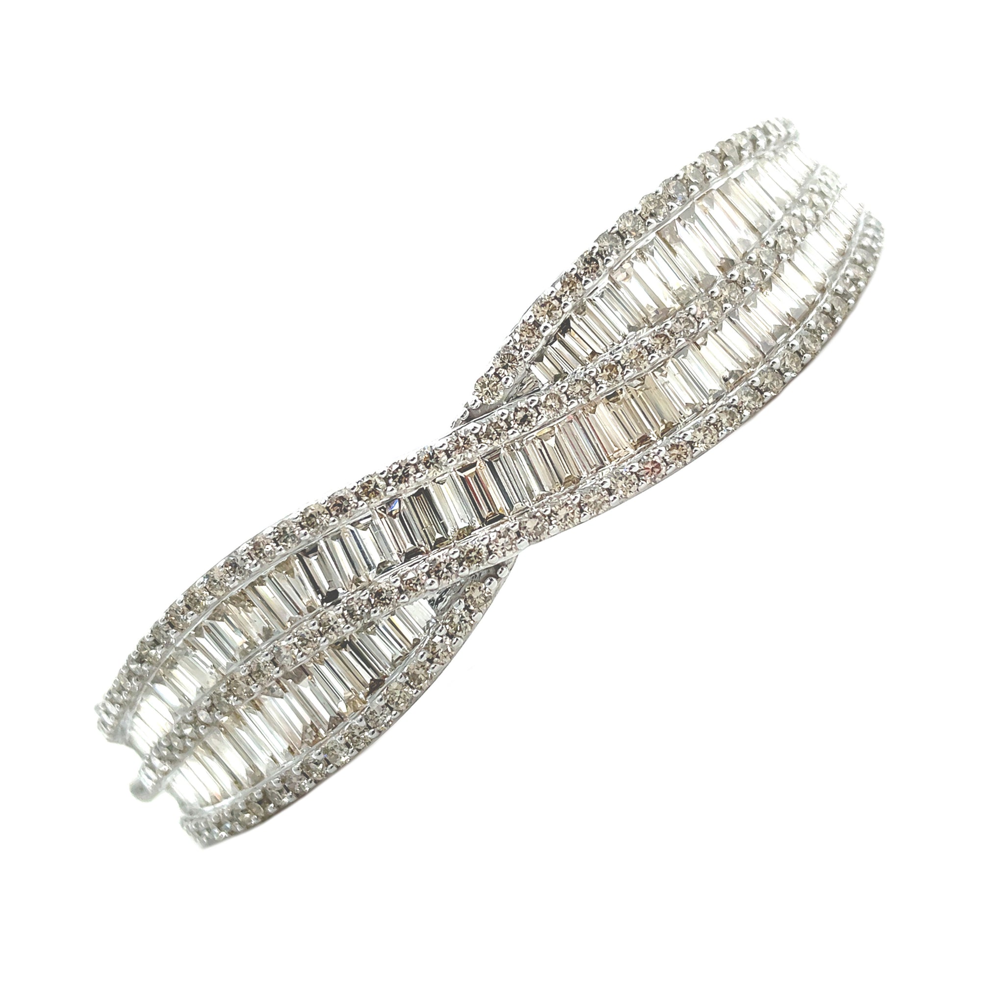 9ct Baguette Round Crossover Bangle